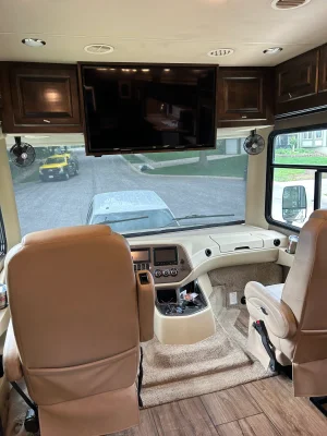 2019 TIFFIN MOTORHOMES ALLEGRO OPEN ROAD photo 34