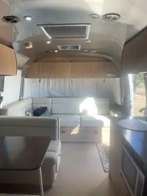 2018 AIRSTREAM FLYING CLOUD photo 3