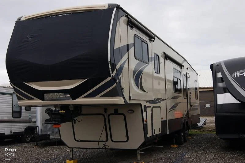 2019 KEYSTONE MONTANA HIGH COUNTRY exterior