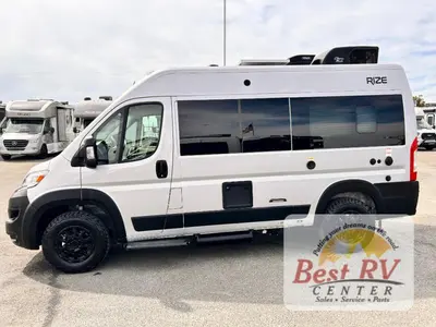 2027 Thor Motor Coach Rize photo 6