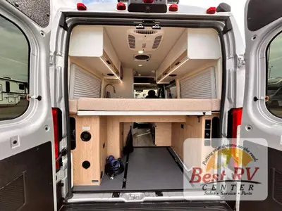 2027 Thor Motor Coach Rize photo 46