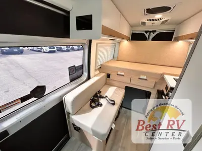 2027 Thor Motor Coach Rize photo 14