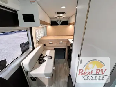 2027 Thor Motor Coach Rize photo 13