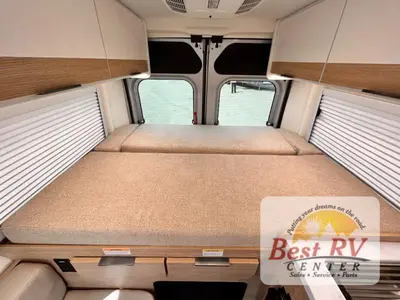 2027 Thor Motor Coach Rize photo 41