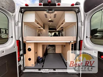 2027 Thor Motor Coach Rize photo 45