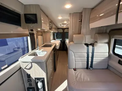 2021 Thor Motor Coach Sequence photo 31
