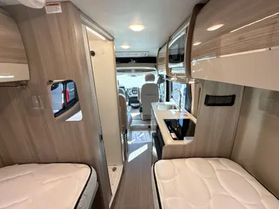 2021 Thor Motor Coach Sequence photo 32