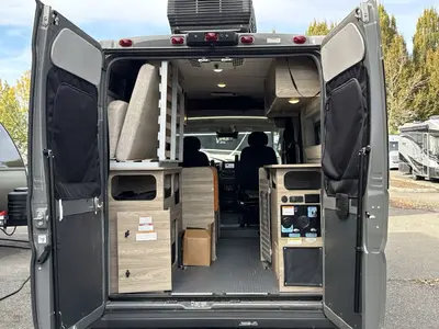 2023 Winnebago Solis Pocket photo 40