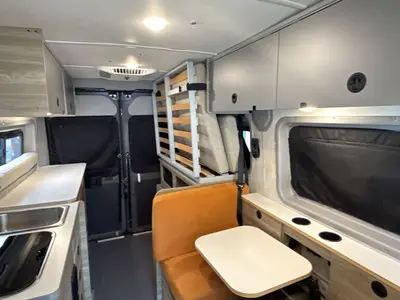 2023 Winnebago Solis Pocket photo 27