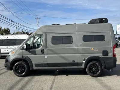 2023 Winnebago Solis Pocket photo 6