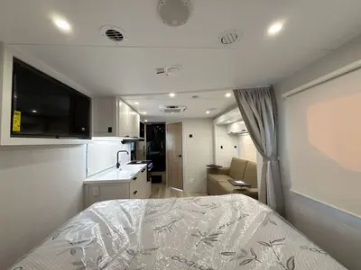 2027 Winnebago Thrive photo 38