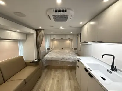 2027 Winnebago Thrive photo 37