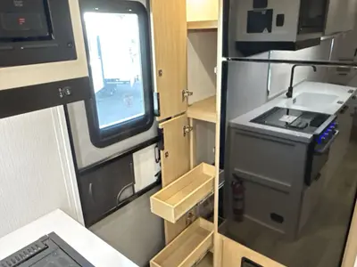 2027 Winnebago Thrive photo 44