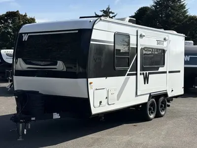 2027 Winnebago Thrive photo 5