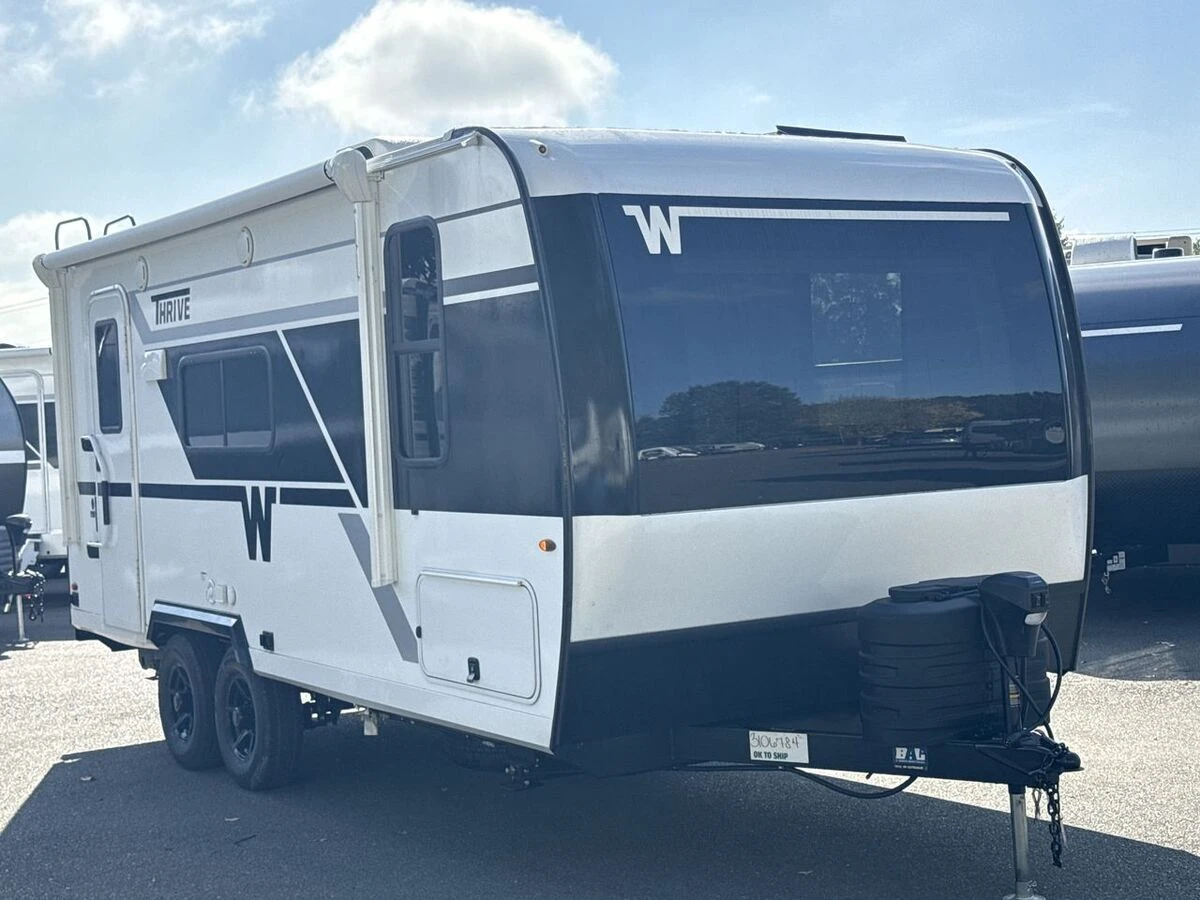 2027 Winnebago Thrive exterior