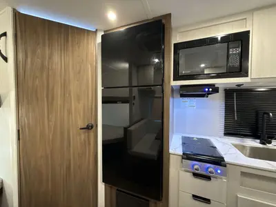 2027 Winnebago Access photo 23