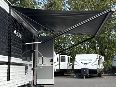 2027 Winnebago Access photo 17