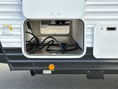 2027 Winnebago Access photo 14