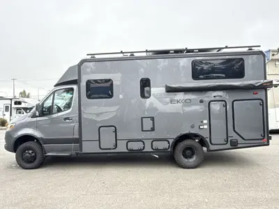 2027 Winnebago Ekko photo 6