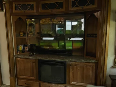 2019 HEARTLAND LANDMARK 365 photo 3