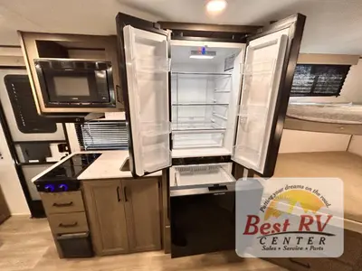 2025 Grand Design Transcend One photo 28