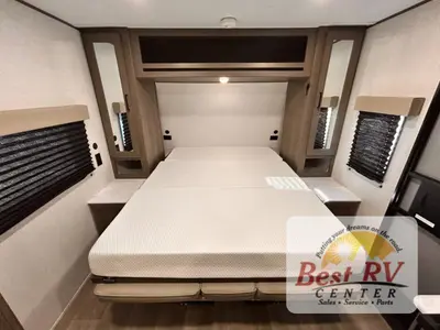 2025 Grand Design Transcend One photo 44