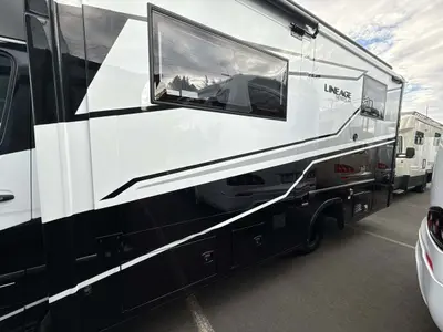 2026 Grand Design Lineage Series M photo 8