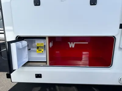 2027 Winnebago Thrive photo 17