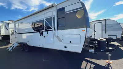 2027 Winnebago Thrive photo 3