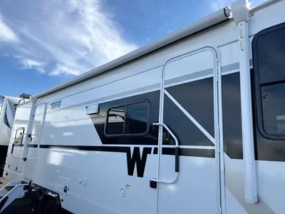 2027 Winnebago Thrive photo 12