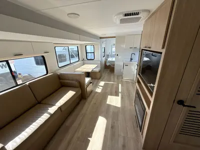 2027 Winnebago Thrive photo 37