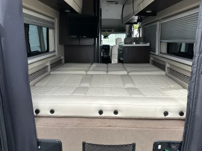 2025 JAYCO SOLSTICE photo 13