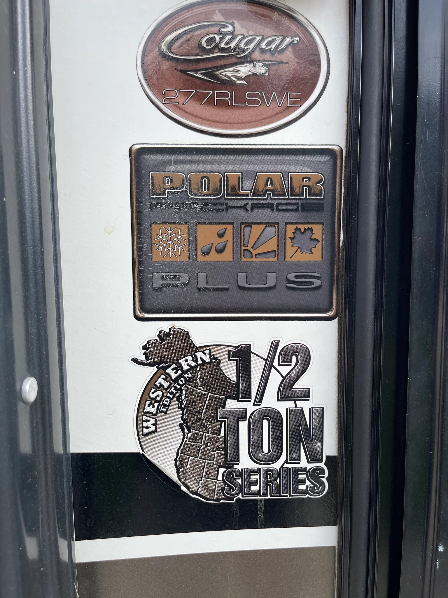 2015 KEYSTONE COUGAR exterior