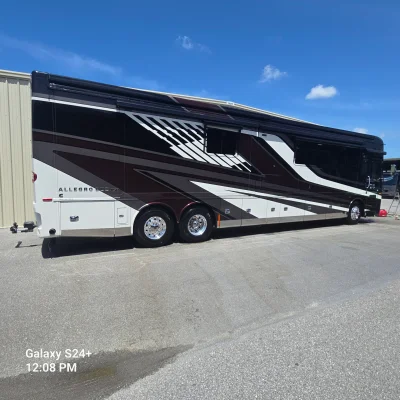 2023 TIFFIN MOTORHOMES ALLEGRO BUS photo 2