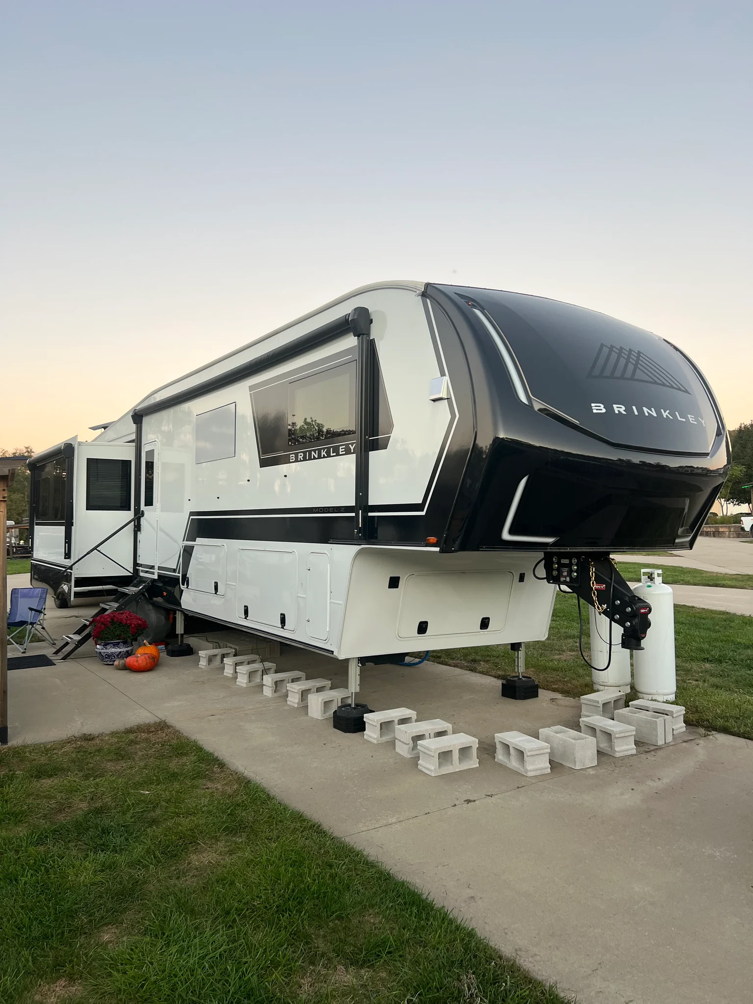 2026 BRINKLEY MODEL Z exterior