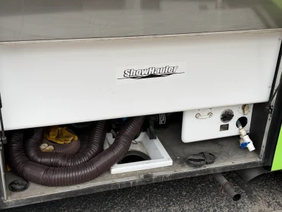 2015 SHOW HAULER 34QTSSL photo 32