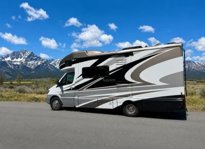 Used 2015 Itasca Navion 24J