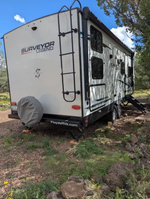 2021 FOREST RIVER SURVEYOR LEGEND photo 19