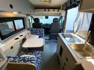 2022 Winnebago Solis Pocket photo 28