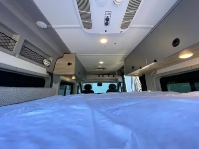 2022 Winnebago Solis Pocket photo 27