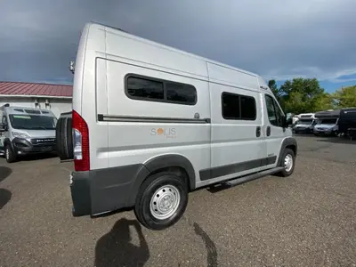 2022 Winnebago Solis Pocket photo 9