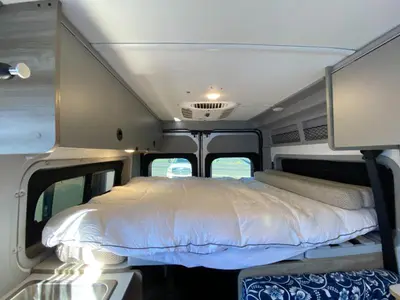 2022 Winnebago Solis Pocket photo 22