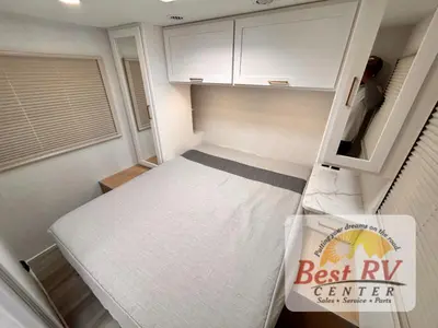 2027 Thor Motor Coach Four Winds photo 40