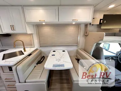 2027 Thor Motor Coach Four Winds photo 14