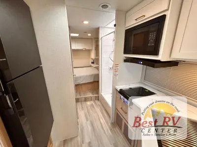 2027 Thor Motor Coach Four Winds photo 32