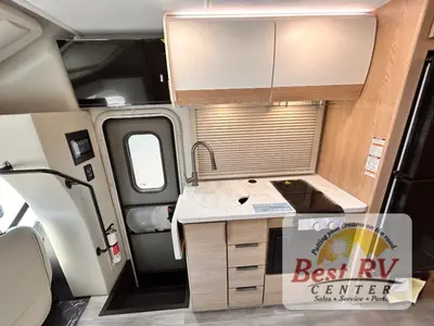 2027 Thor Motor Coach Gemini AWD photo 21