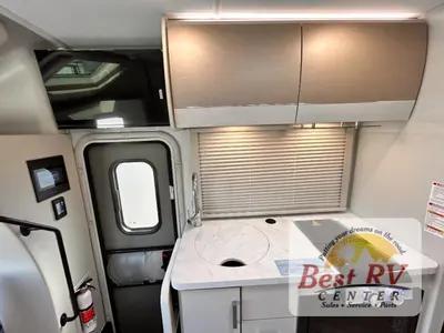 2027 Thor Motor Coach Gemini AWD photo 24