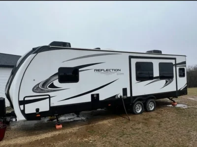 Used 2021 Grand Design Reflection 297RSTS