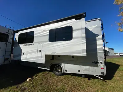 2022 Forest River Sunseeker MBS photo 4