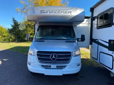 2022 Forest River Sunseeker MBS photo 2